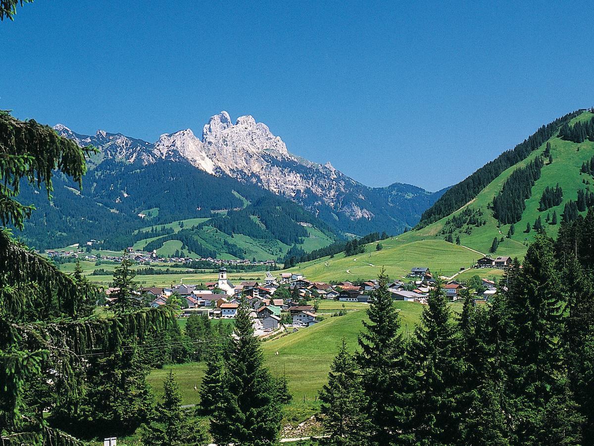 Hôtel Camping Alpenwelt à Tannheim Extérieur photo